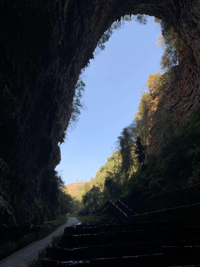 除了織金洞，安順龍宮外，您還知道貴州有哪些溶洞？